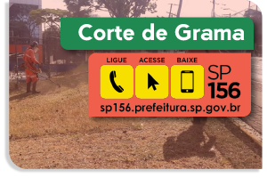 Funcionário paramentado com roupa especial, aparece na lateral cortando a grama